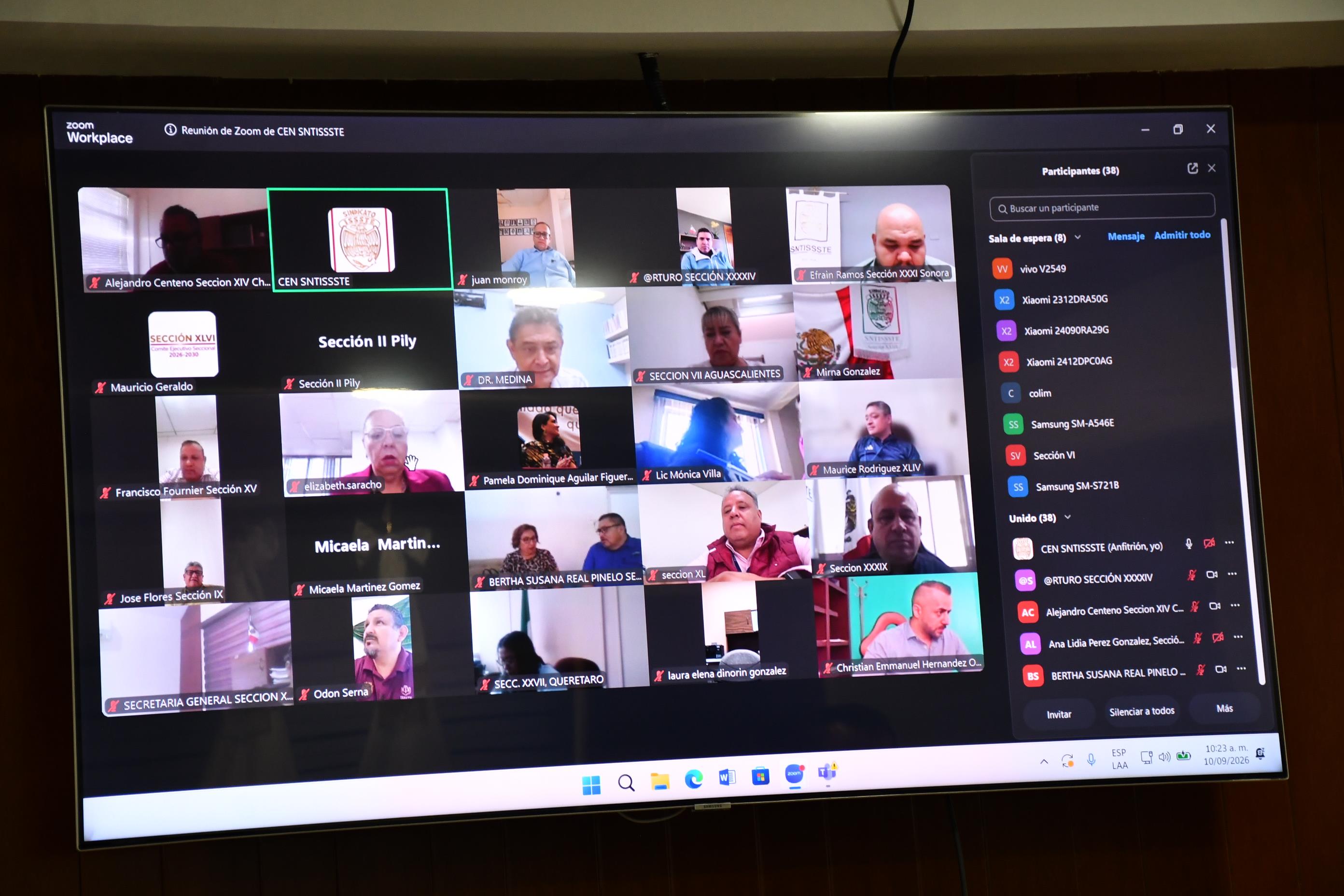 Reunión a distancia con los 49 Secretarios Generales Seccionales
